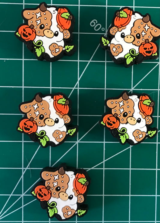 Pumpkin Cow Focal