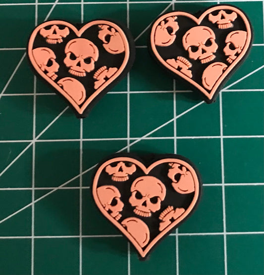 Hearts Skull Focal